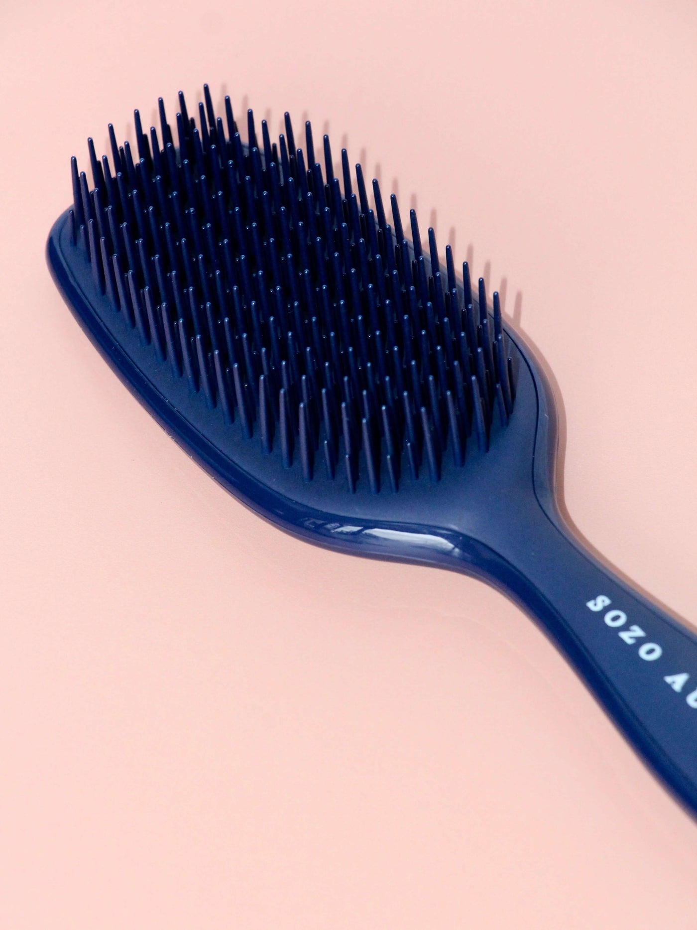 Close up of bristles on the Sozo detangling hairbrush